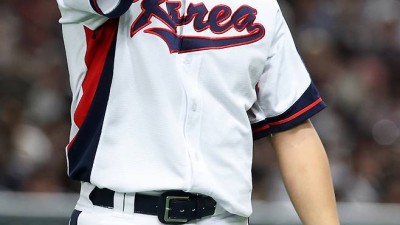 '와 한화' 국대 에이스 또 탄생, 19살 루키 日 제압 실화인가…괜히 ML 스카우트들 박수 친 게 아니다