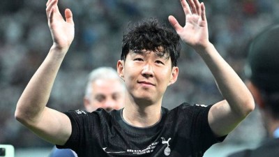 '케인·베일은 넣고 손흥민은 제외?' BBC 공개 라인업에 팬들 격앙... 손흥민 미포함 라인업에 비판 쇄도