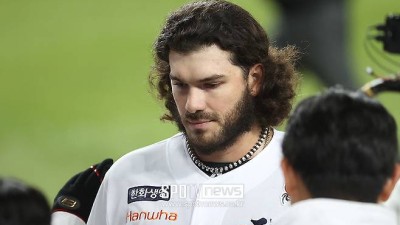 폰세, 떠날 확률이 높지만… 한화 19세 막내 154km 괴력투에 흥분, 하지만 슬픈 예감은 어쩔수 없다