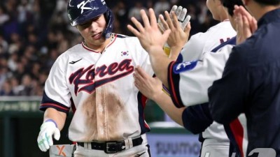 日 극찬 안현민 일본 킬러가 될 것 같다 국제용 타자 '대관식' 열었다