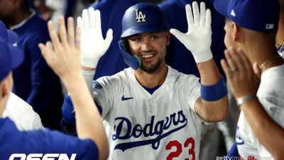 다저스 팬들 분노케 했던 '먹튀' 외야수, FA 되자 샌디에이고행?