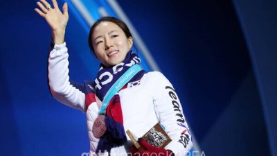 이상화 '36초36' 세계기록, '12년'만에 깨졌다... 주인공은 비현실적인 일