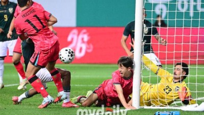 이재성 골대 충돌 막아낸 볼리비아 골키퍼 자국에서 비난…'대표팀 수준 선수 아니다'