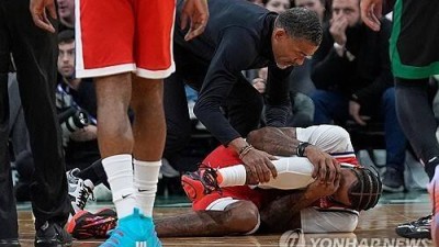 '최악의 더티플레이 나왔다!' 동업자 정신 망각한 브라운의 행동...피해자는 최소 6주 이탈