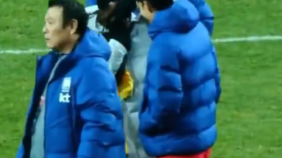 쏘니 형, 유니폼 제발 바꿔요…18세 가나 MF, '찰칵 세리머니' 애걸복걸→A매치 진풍경 '손흥민 셔츠 교환 러시'