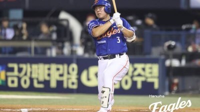 4+2년 계약 후 단 2년 만에 이적… 대실패로 끝난 한화-안치홍 동행[초점]