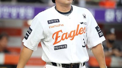 한화 ‘기본가 100억 이상’ 노시환 다년 계약 탄력 붙나… 안치홍-이태양 2차 드래프트 전격 이적했다