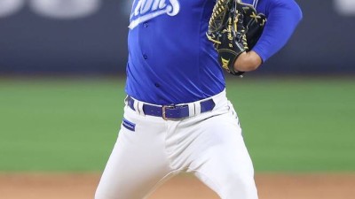 롯데는 왜 '음주물의' 실패한 1차지명 투수를 데려왔나…내년에 실질적 도움, 140km 후반대 잠재력