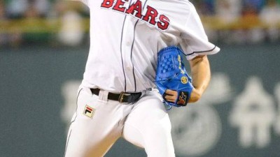 27억에 떠났던 왕조 주역, 두산 왜 다시 뽑았나…홍건희와 결별→베테랑 필요했다 “허슬두 잘 아는 선수, 건강도 OK”