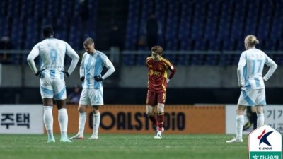 남은 잔류 티켓은 1장, ‘잔류 확정 실패’ 디펜딩 챔피언…‘이제는 2점 차’ 울산 울고, 수원FC 웃고 [MK현장]