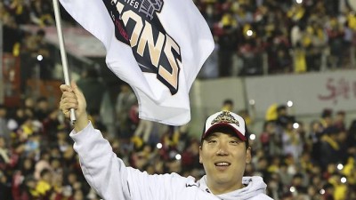 샐러리캡 저울질하는 LG, 김현수에게 오버페이 어렵다···일단 한 번 더 만나 협상하기로