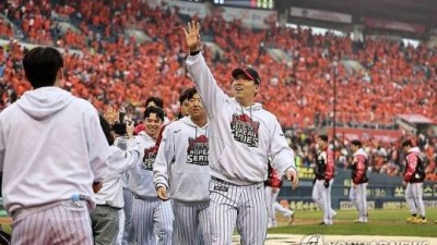 '누가 김현수에게 돌을 던질 수 있나' 박해민 '낭만야구?' 이례적...김현수, LG 남든 떠나든 결정 존중해야