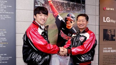 차명석 단장 “방출 선수 좀 지켜본다”, 주장 잔류-MVP 이적-외인 3명 재계약, 리핏 준비 끝나다