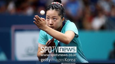 '이럴 수가' 신유빈 '中中中中中에 점령됐다' 세계 랭킹 발표...1~5위 모두 중국, 신유빈은 12위 랭크