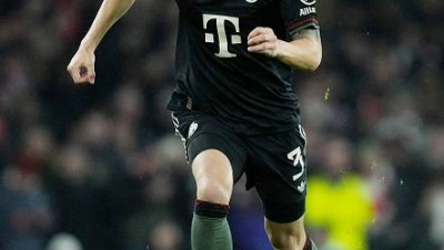 '패배 짙어지자' 투입된 '벤치 자원' 김민재... 바이에른, 아스날에 UCL 첫 패배→1위 자리 내줘