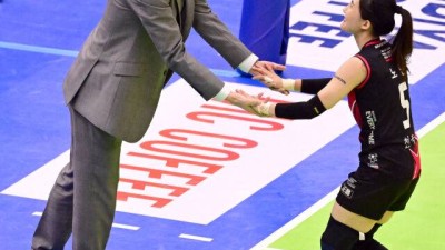 한 명은 아프고, 한 명은 은퇴했고…정관장에 이 선수 없었더라면, 고희진 고맙다 혼자 힘들 텐데, 역시 힘이