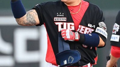 “최형우 형 계약 잘 될 것, 경쟁력 있다” 내년 43살인데 왜 FA 대박 점쳤나, 삼성? KIA? 행선지 초미의 관심사다