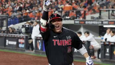 LG가 강팀이 되는, 우승 2번 하는 데 큰 역할 경쟁팀 코치도 극찬...'KS MVP→50억 전액보장 FA 이적' 김현수, KT의 우승 청부사 될까