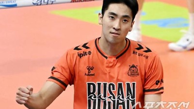 외국인보다 더 잘때리는 201cm 장신 히터의 성장기 믿음이 사람을 참 힘나게 한다