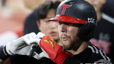 '70만→130만→170만→?' LG 효자 외인 타자, 로하스, 에레디아 넘고 역대 최고액 신기록 쓰나