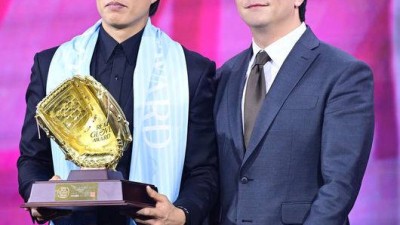 韓 평정하고 ML 진출한다! 김도영에 밀렸던 3루수, 올해의 선수상+최고 3루수 우뚝…원태인은 FA 강민호 업었다(종합)