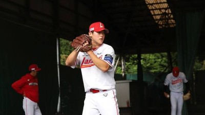 150㎞ 선발 투수가 갑자기 튀어 나왔다? 명품 투수 코치 의외의 제안, 신의 한 수 될까