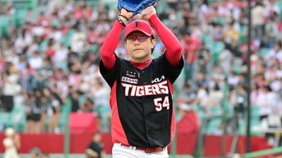 KIA 양현종에 터무니 없는 금액? 사실 아냐…누구 못 잡아서 '남은 돈' 더 투자도 아니다→최형우 결별 통보→'YANG 잔류 협상' 이상 기류 없다