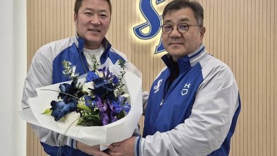 드디어 떴다! 최형우, 2년 총액 26억원 삼성행 …10년만에 삼성으로 귀환[공식발표]