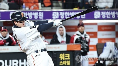 '진짜 큰 놈이 온다!' 한화, 노시환과 비FA 협상 시작...120억 원 이상의 깜짝 놀랄 만한 규모 나오나