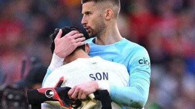 '쏘니 25년 후 런던에서 다시 만나자'…토트넘 홈팬 야유에 충격 '이탈리아 복귀 결심'