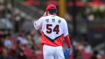 '최형우 이적과 별개' 원칙 지킨 KIA, 종신 타이거즈맨의 길을 택한 양현종 [IS 이슈]