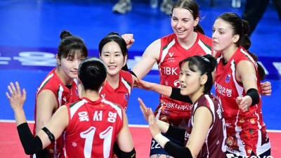 여자배구 IBK, 여오현 대행 체제 3연승…정관장 꺾고 꼴찌 탈출