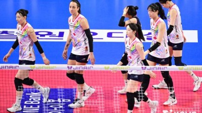 꼴찌로 내려앉은 정관장...고희진 감독 “코트 내 리더가 없다” [MD화성]