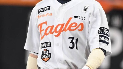 꿈의 3000안타 도전이 가능해보인 유일한 레전드, 그의 미래가 심상치 않다...FA 미아 위기인가