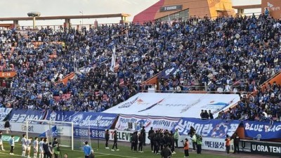 [승강 PO 현장메모] 분노 폭발한 수원 팬들, 결국 변성환 나가! 외쳤다