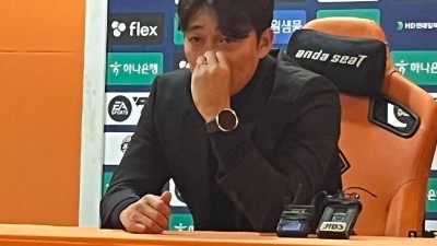 [SPO 현장] 팬들에게 사퇴 의사 전달→눈물 속 기자회견 변성환 감독 제가 책임지는 게 맞다