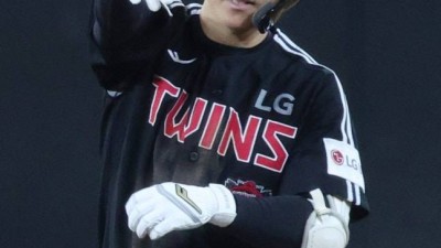 올해 주전이었죠 염경엽도 인정한 LG 1억 유틸, 덕분에 '40억→80억' 천정부지 FA 몸값에도 걱정 없다