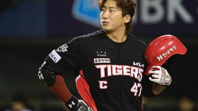 '최형우 우산' 사라졌다! 150억 캡틴, 'DH 관리' 반등 절실→'10홈런 뚝' 에이징 커브 우려 씻을까