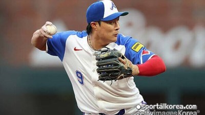 '초대박' 김하성, 류현진 후배 되나? KIM, 토론토가 접근하기 수월한 카드...흥미로운 옵션