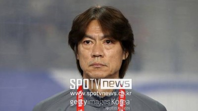 한국, 16강에서 파라과이에 0-1로 져 월드컵 탈락 홍명보 감독의 8강 이상 약속은 지켜질까...슈퍼컴퓨터가 예측한 한국의 미래