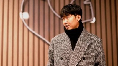 '콧대 높은 축구종가' 손흥민 방문에 감격, 英 BBC ‘비피셜’ 울컥…“완벽한 타이밍에 등장한 레전드→감동적 연설→토트넘 챔스 완승”