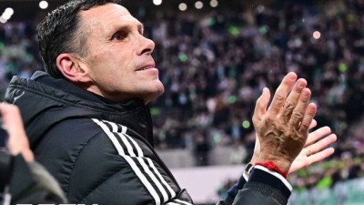 전북에서 떠난 포옛, 중국에서 관심...전북 선수 5명 함께 온다 中 언론 주장