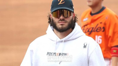 “그런 선수 없어요” 폰세가 한국에 남긴 심각한 부작용, KBO 한숨 푹푹… 마지막 고민 들어간다