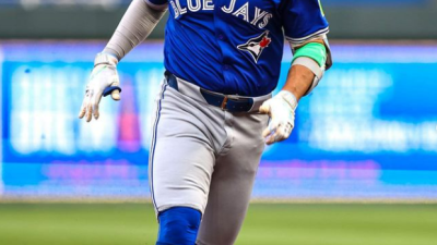 다저스 향해 '복수의 칼' 가는 토론토, 유격수 비셋에 외야수 터커까지 잡는다