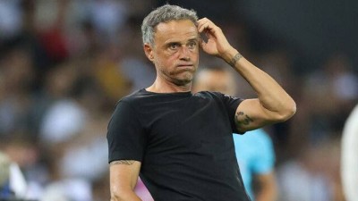 '루이스 엔리케의 도박이 실패했다'…'이강인 결장' PSG, 10년 만의 수모에 혹평