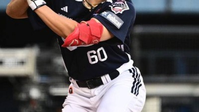 ‘두산 방출’ 미완 거포 유망주, 투수 전향→중국리그 전격 진출 “구대성 감독님과 함께 합니다”