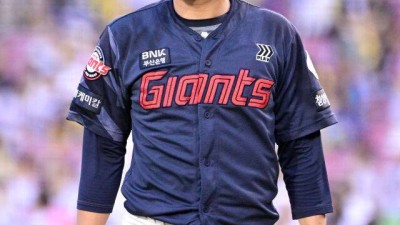 “공 좋은데 가운데로 던져→가운데로 던지다 맞았네” 박세웅도 곧 31세…롯데 토종 에이스, 이미지 변신에 대한 고민