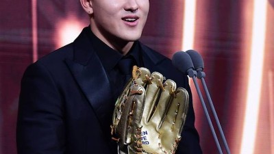 신인상에 GG까지 싹쓸이, 안현민 연봉은 1억3000 확정? 변수는 '악마의 에이전트'