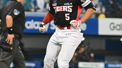 KBO 폭격, 역대급 매출 안겨주고 1억→5억 연봉...'단 30G 출전' 천재타자, 삭감폭도 특별케이스일까