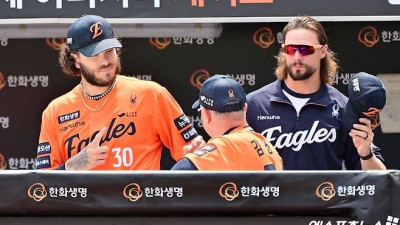 폰세와 경쟁이 좋았다…폰세 6이닝 무실점? 나도 똑같이 하고 싶었다→와이스 16승 비밀, 이제야 말할 수 있다